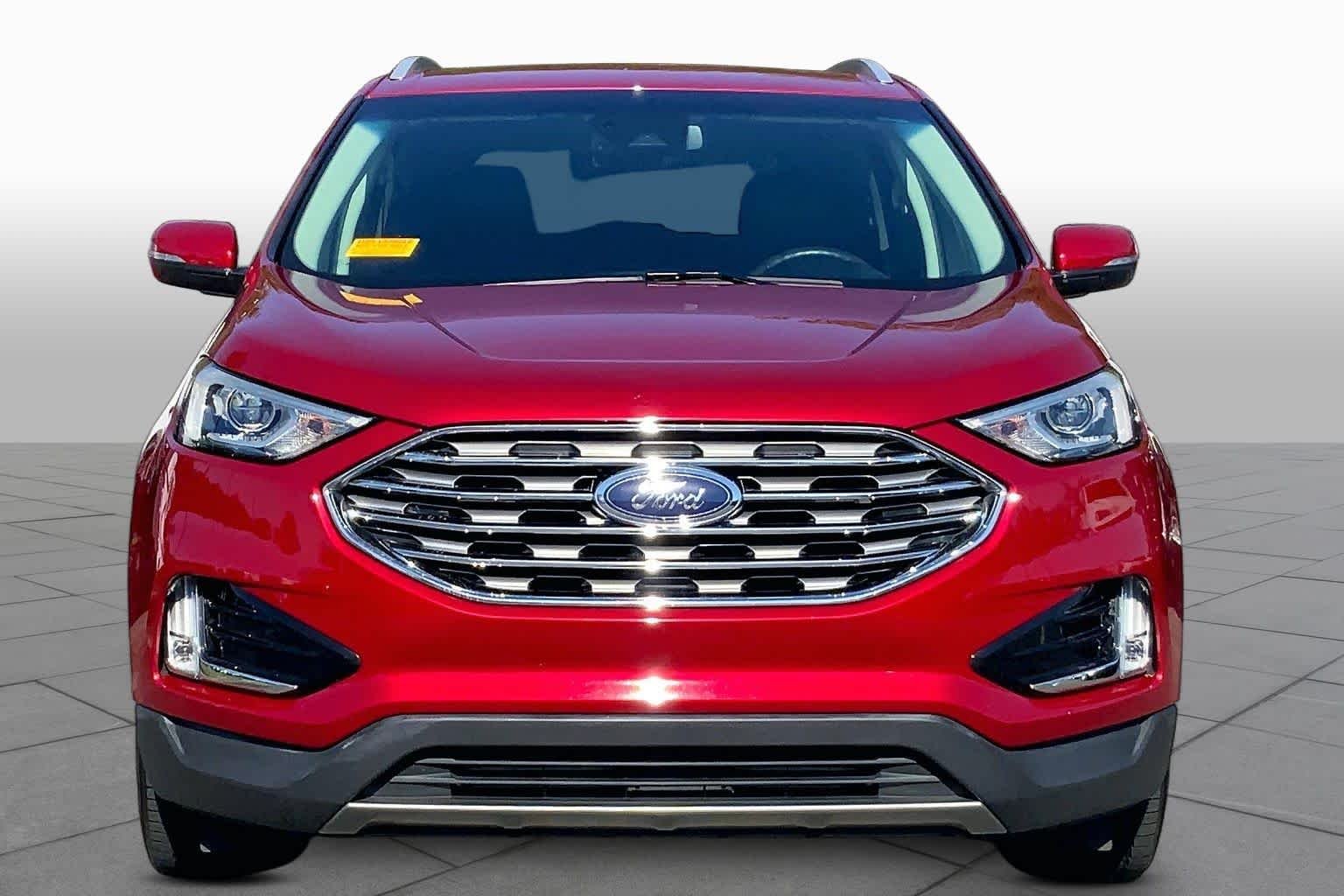 Used 2020 Rapid Red Metallic Tinted Clearcoat Ford SEL image 4
