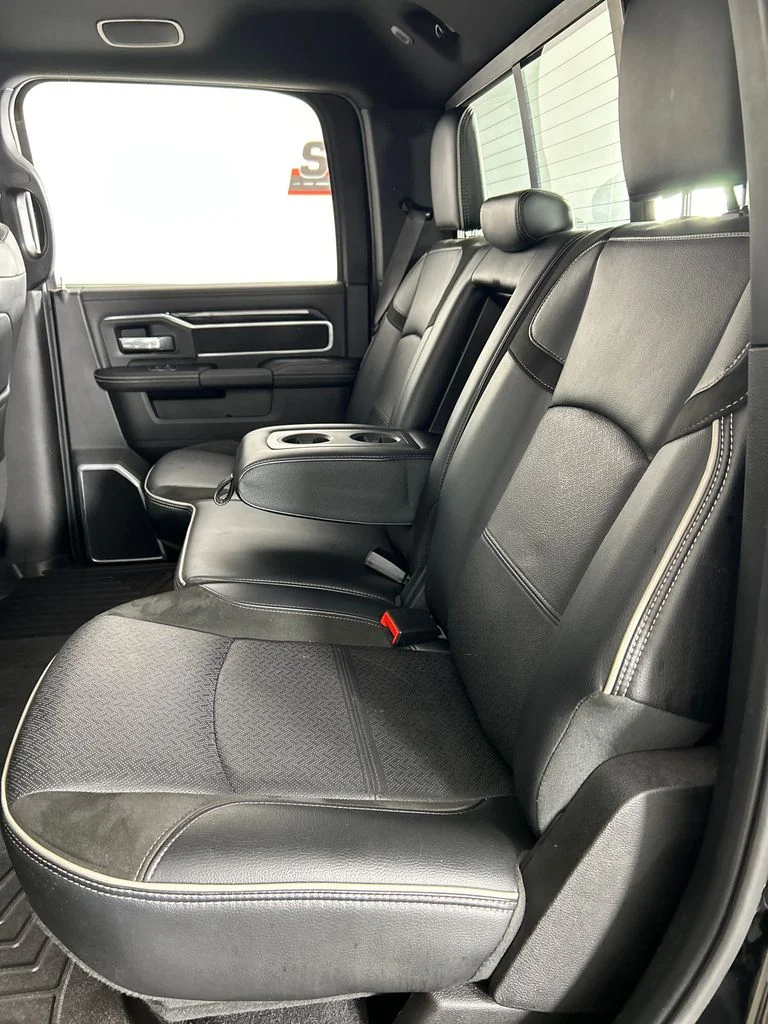 Used 2022 Black Ram Laramie image 18