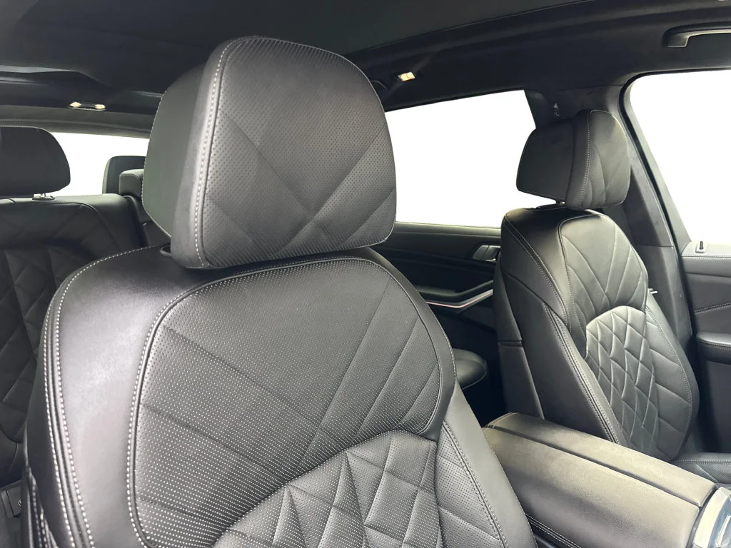 Used 2023 Black BMW xDrive40i image 52