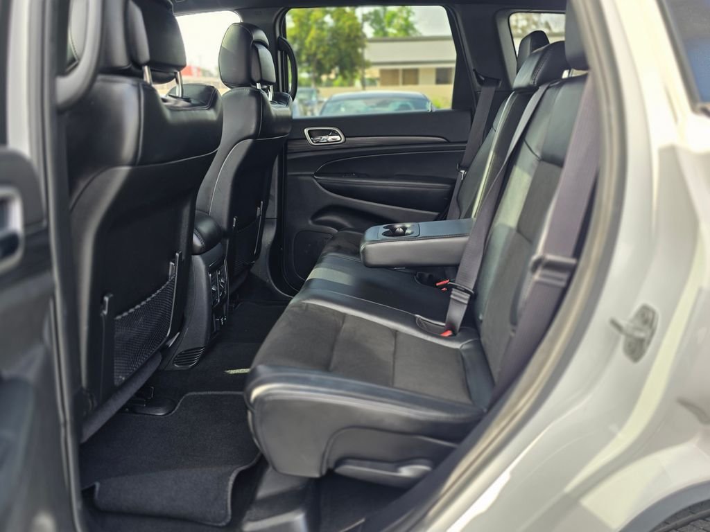 2019 Jeep Grand Cherokee Altitude - Photo 17