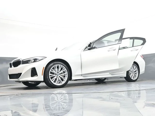 Used 2023 White BMW 330i xDrive image 47