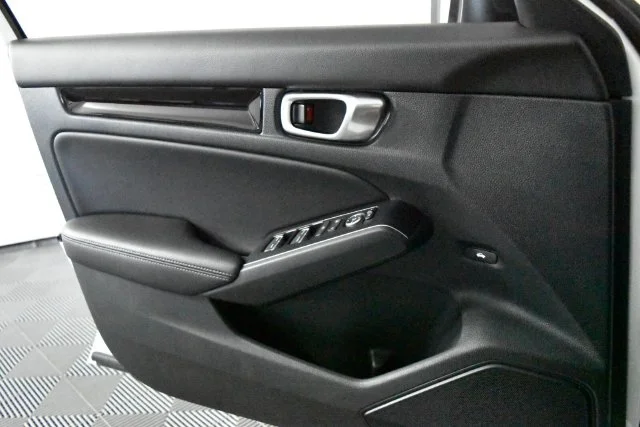 Used 2023  Honda Touring image 33
