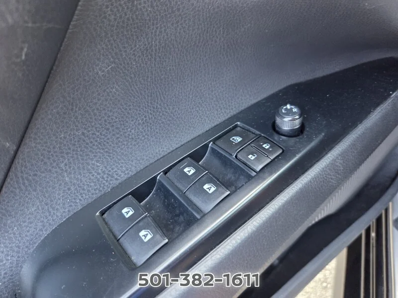 Used 2019 Midnight Black Metallic TOYOTA SE AUTO image 29