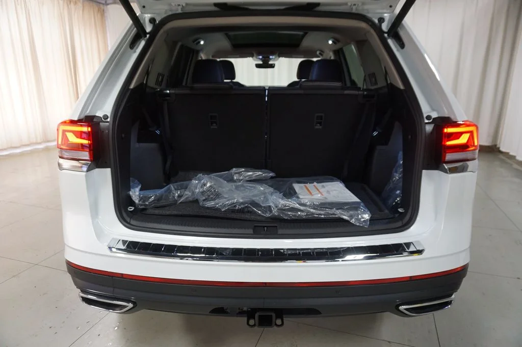New 2026 Opal White Volkswagen 2.0T SEL image 34