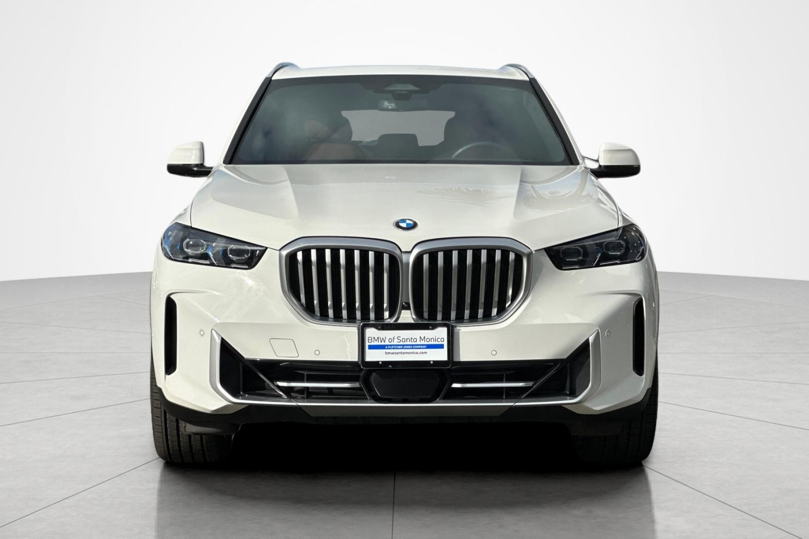 Certified Used 2024 Alpine White BMW xDrive40i image 8