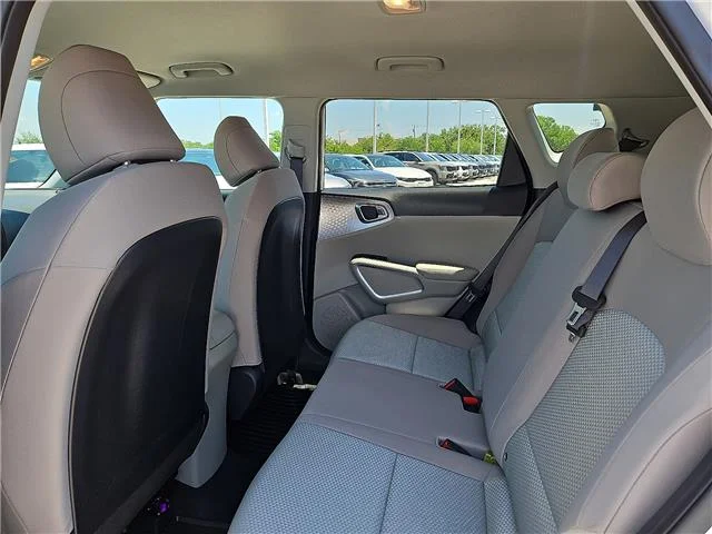 Used 2023 Snow White Pearl KIA LX (IVT) image 11