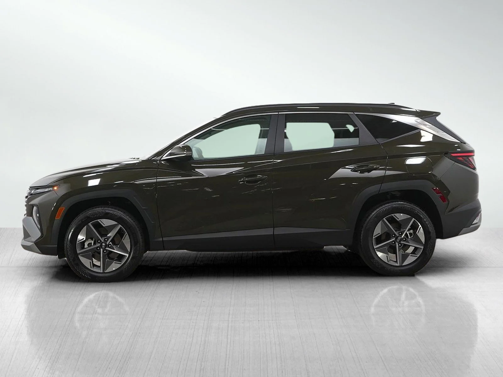 Used 2025 Hyundai Tucson SEL Convenience with VIN 5NMJCCDE1SH473637 for sale in Minneapolis, Minnesota