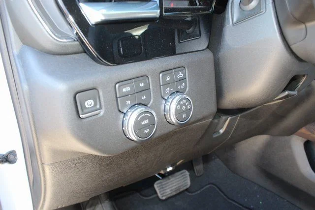 New 2026 White GMC SLT image 14