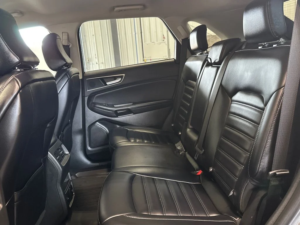 Used 2024 Gray Ford SEL image 35
