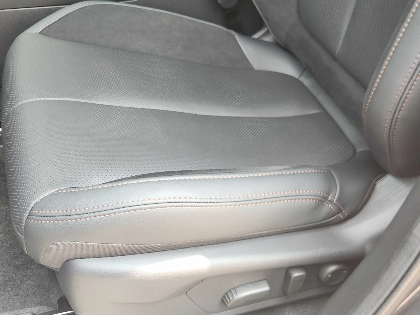 New 2026 MAGNETITE GRAY METALLIC Subaru Touring image 17