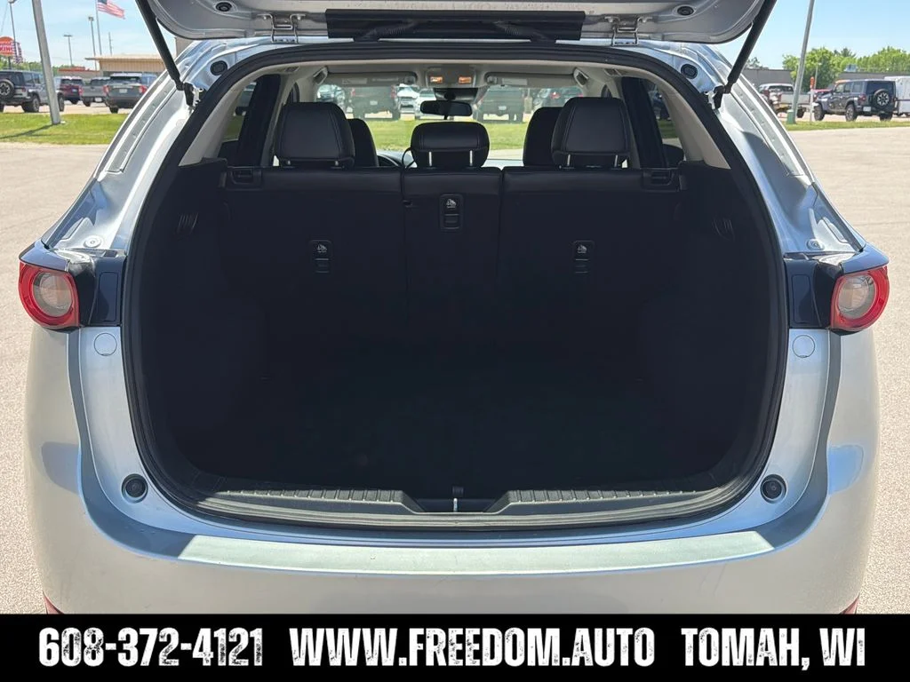 Used 2021 Sonic Silver Metallic Mazda Touring image 22