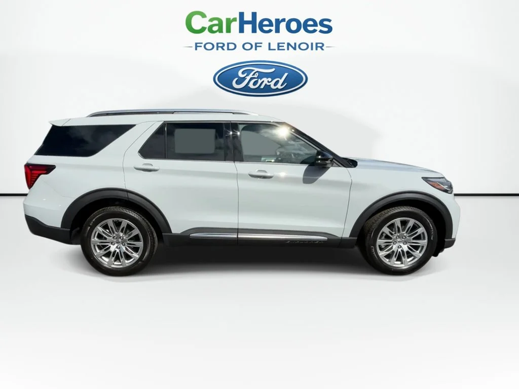 New 2027 Avalanche Gray Ford Platinum™ image 9