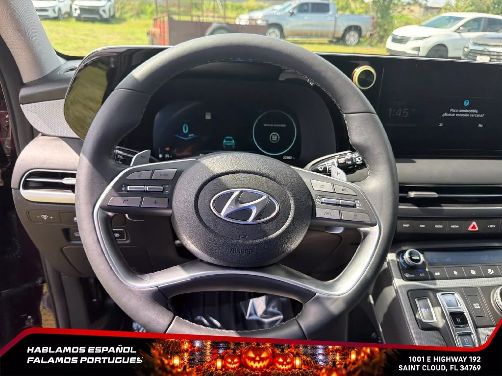Used 2024  Hyundai SEL 8P image 17