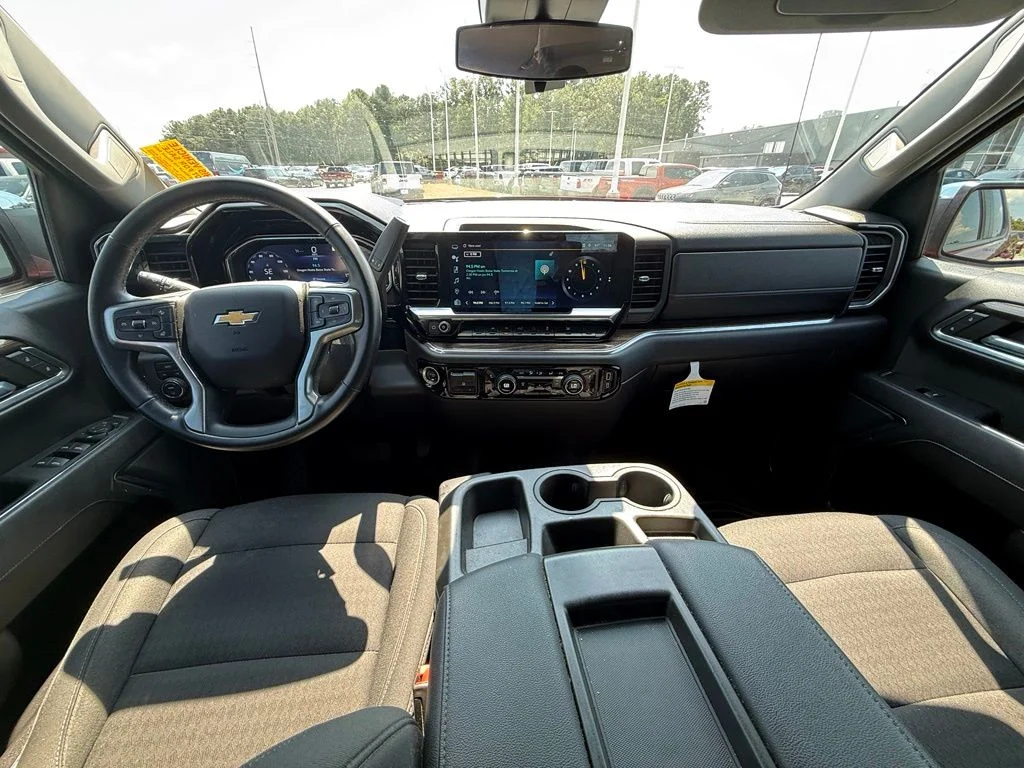 Used 2023 Red Chevrolet LT image 7