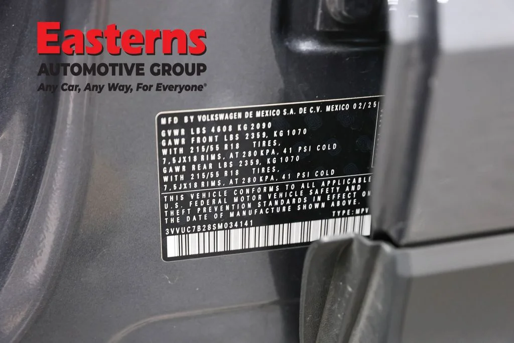 Used 2025 Gray Volkswagen 1.5T SE image 34