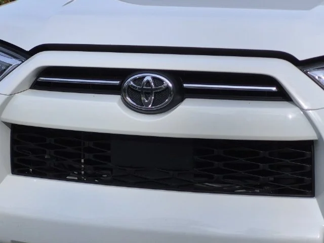 Used 2022 White Toyota SR5 Premium image 24