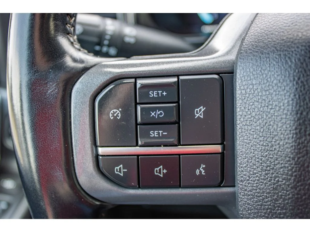 Used 2023 Oxford White Ford LARIAT image 41