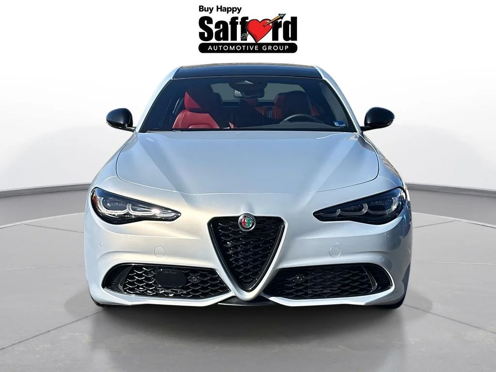 New 2026 Moonlight Gray Metallic Exterior Paint Alfa Romeo Base image 9