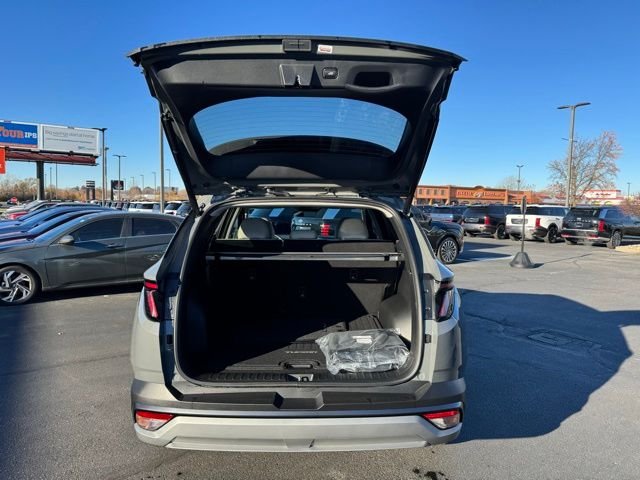 New 2026 Gray Hyundai SEL Premium AWD image 10