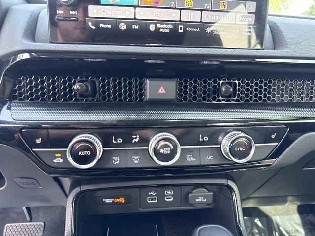Used 2024 White Honda EX-L image 26