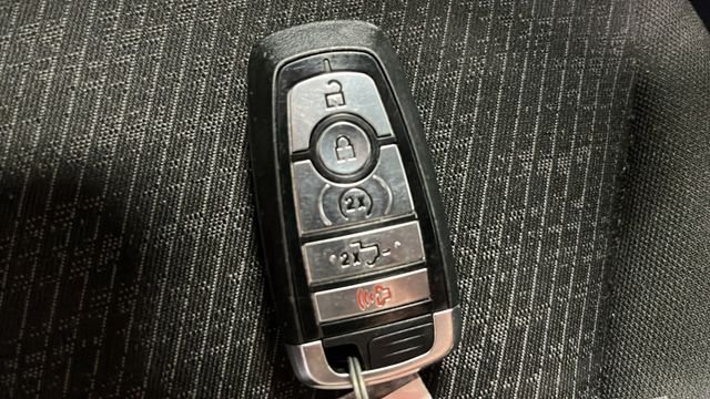 Used 2024 Agate Black Metallic Ford XLT image 33