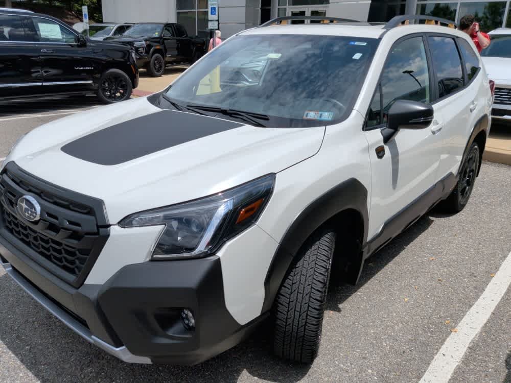 Used 2025 White Subaru Wilderness image 3