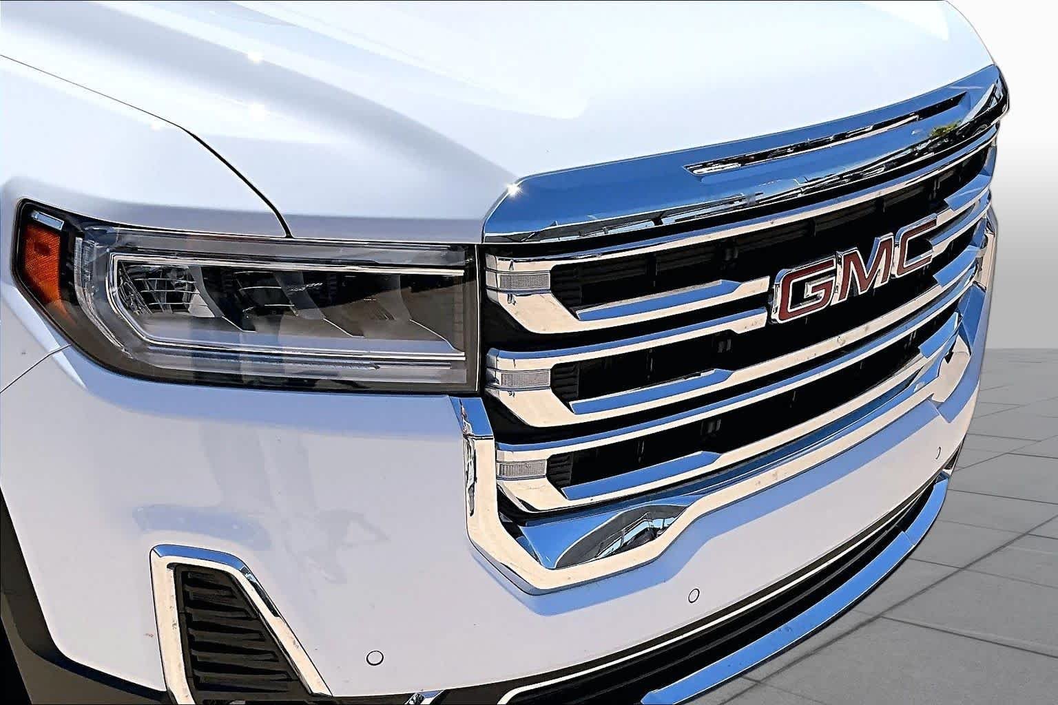Used 2023 Summit White GMC SLT image 29
