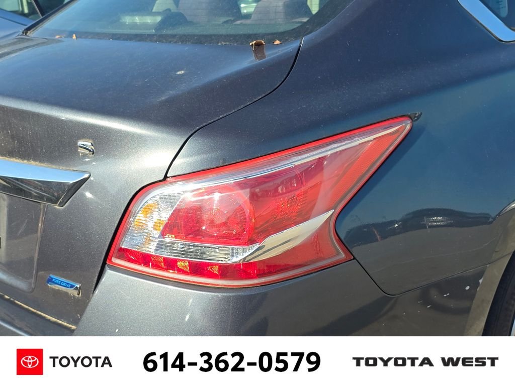 Used 2013 Gray Nissan 2.5 S image 9