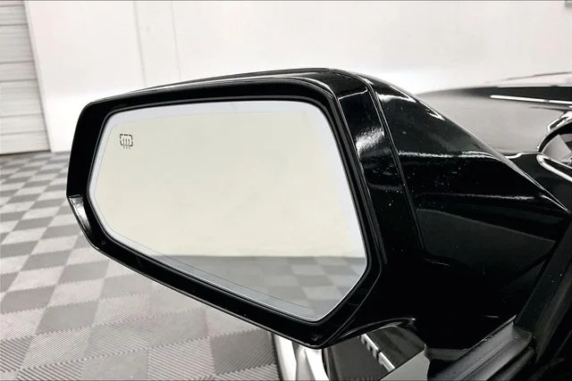 Used 2015 Black Chevrolet SS image 35