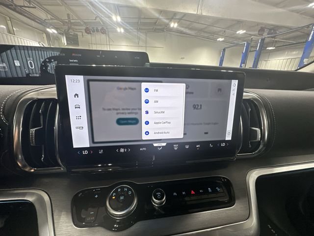 New 2027 Glacier Gray Metallic Tri-Coat Ford MAX Platinum image 16