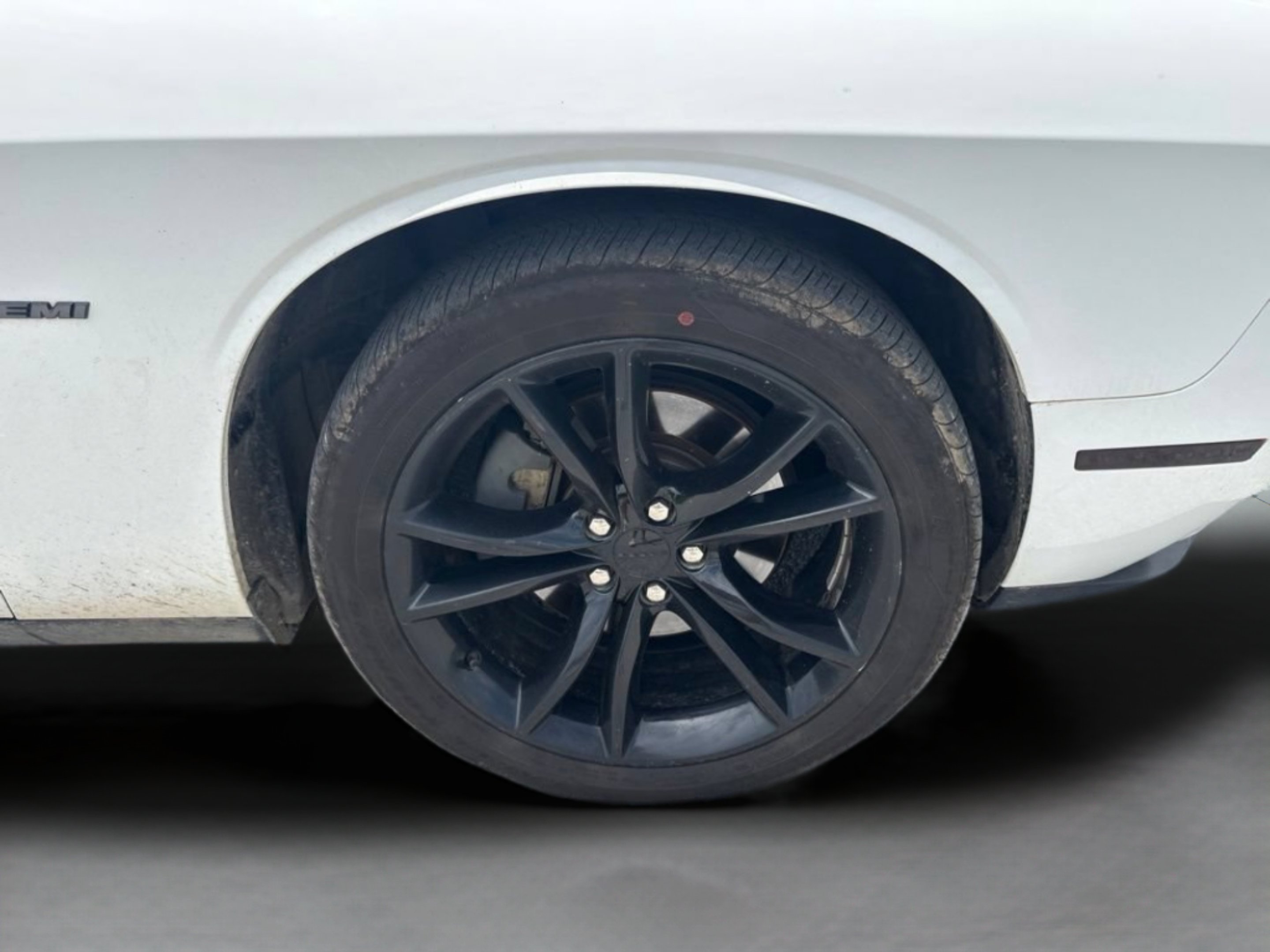 Used 2016 Bright White Clearcoat Dodge R/T Plus image 36