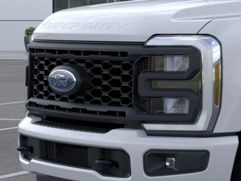 New 2025 Oxford White Ford XL image 40