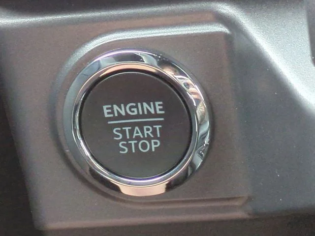 New 2026 Carbonized Gray Metallic Ford XLT image 27