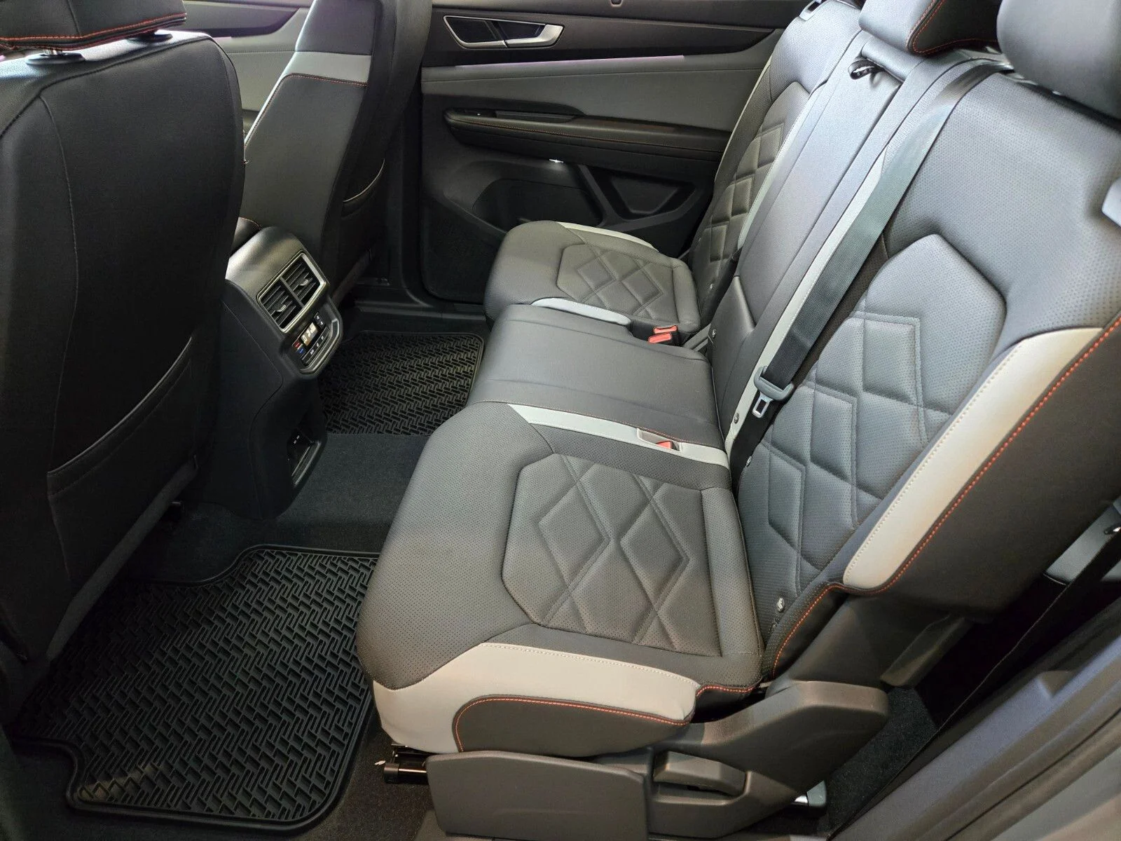 New 2026 Gray Volkswagen 2.0T Peak Edition image 8