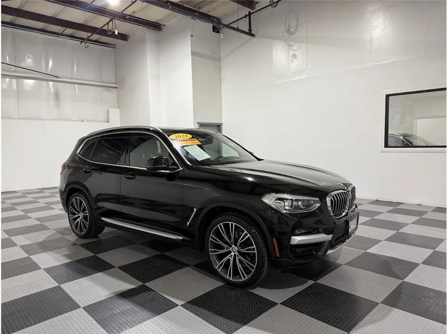 2021 BMW X3 xDrive30i's photo