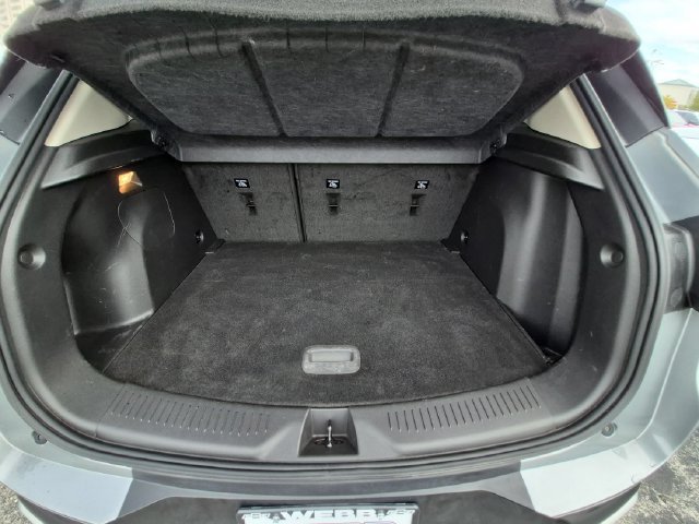 Used 2023 MOONSTONE GRAY METALLIC Buick Select image 25