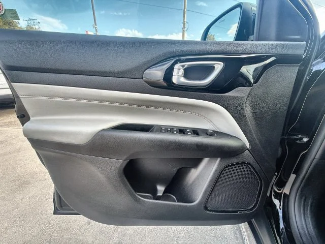 2025 Jeep Compass Limited - Photo 21
