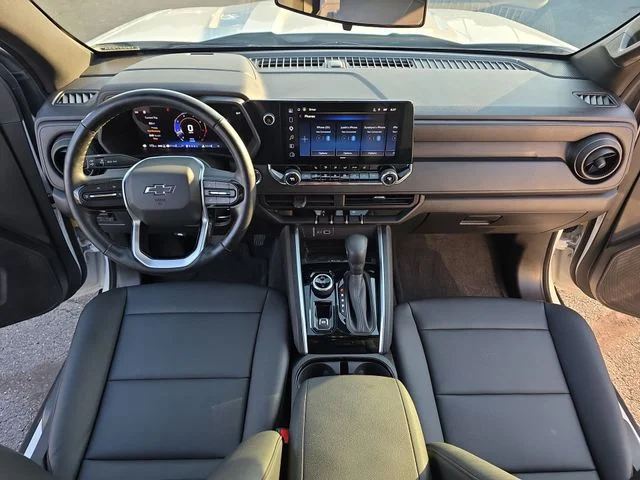 Used 2025 White Chevrolet Trail Boss image 10