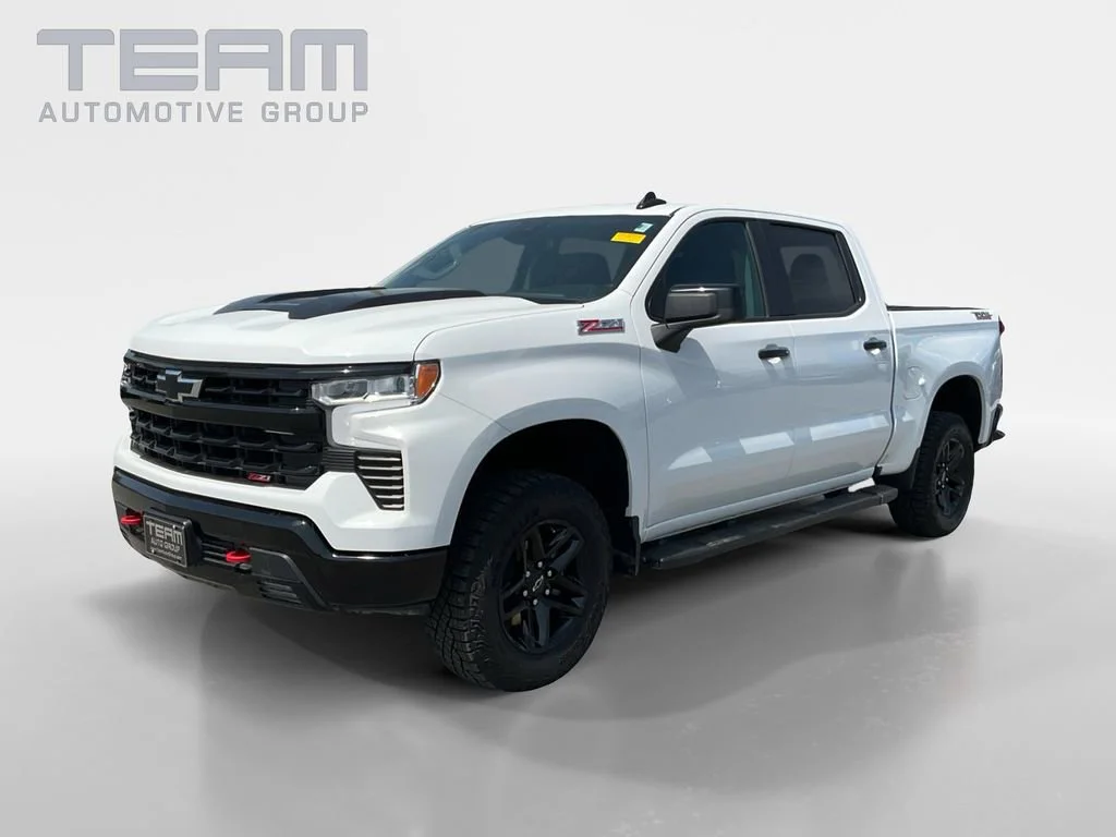 Used 2024 Summit White Chevrolet LT Trail Boss image 3
