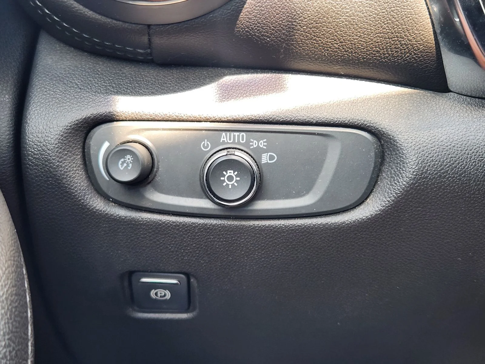 Used 2022 Blue Chevrolet LT image 20
