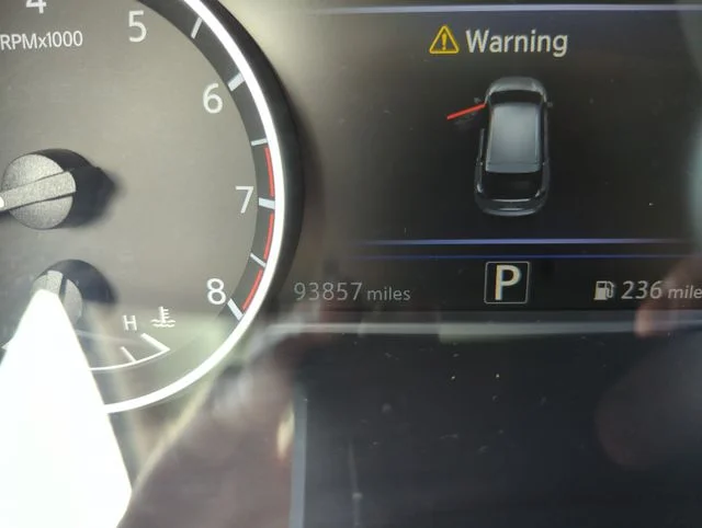 Used 2020 Silver Nissan Platinum image 48