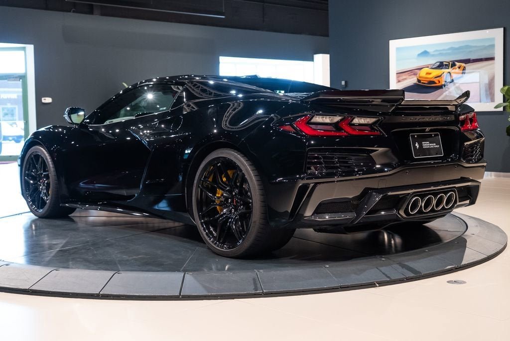Used 2025 Black Chevrolet Z06 image 44