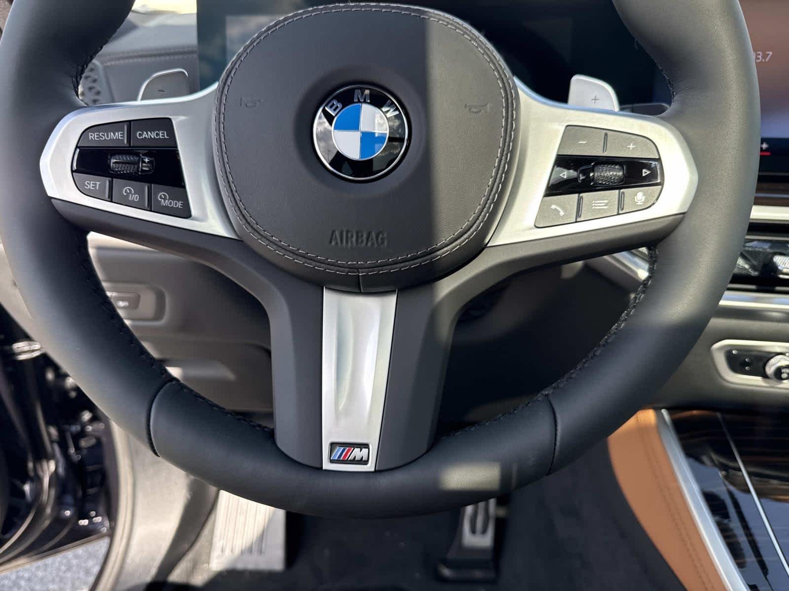 New 2026 Carbon Black Metallic BMW xDrive40i image 18