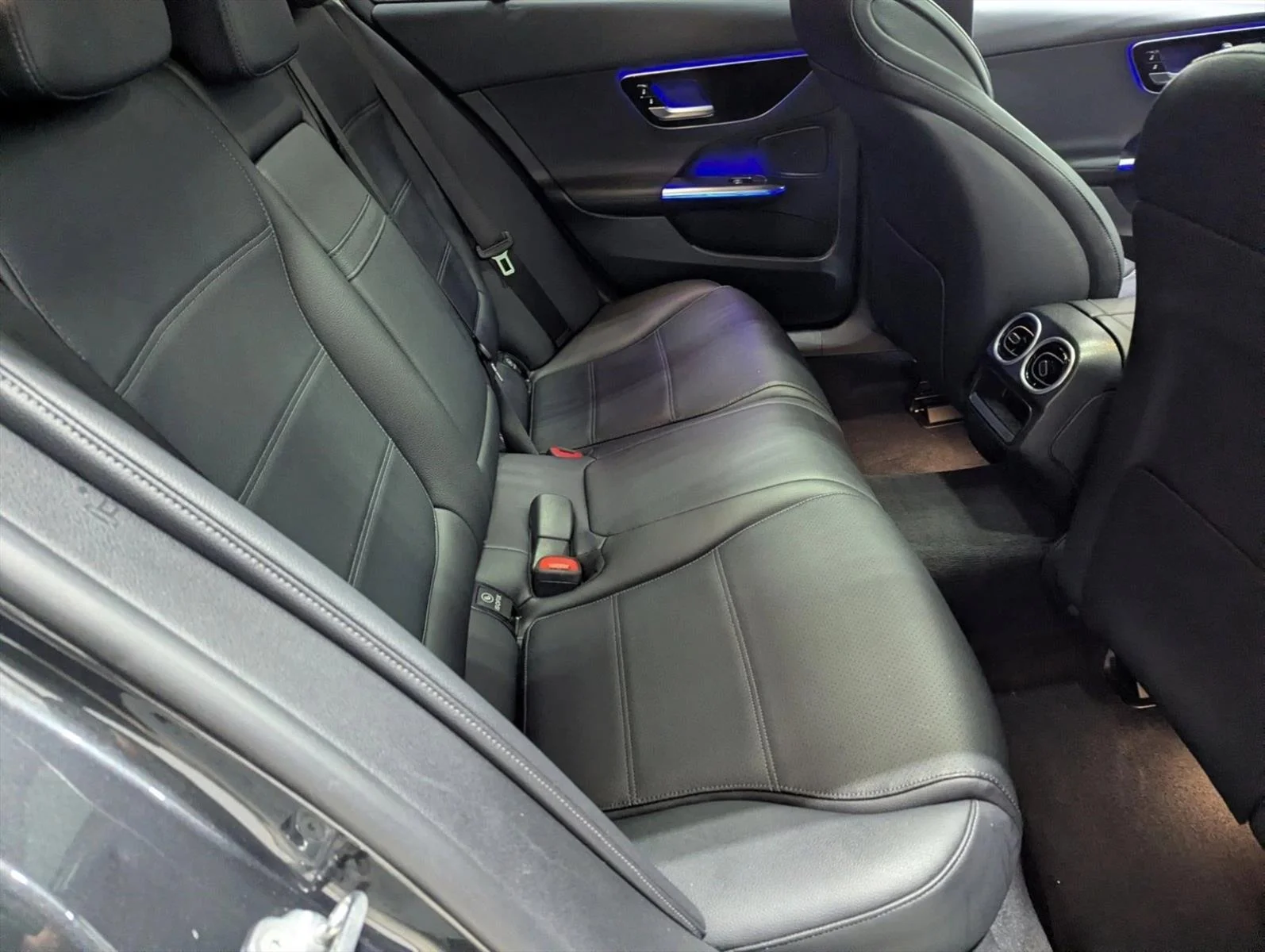 Used 2022 Graphite Grey Metallic Mercedes-Benz C 300 image 19