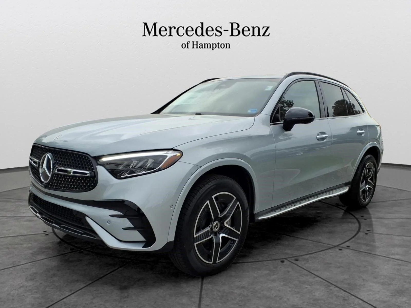 New 2026 SILVER Mercedes-Benz GLC 300 image 1
