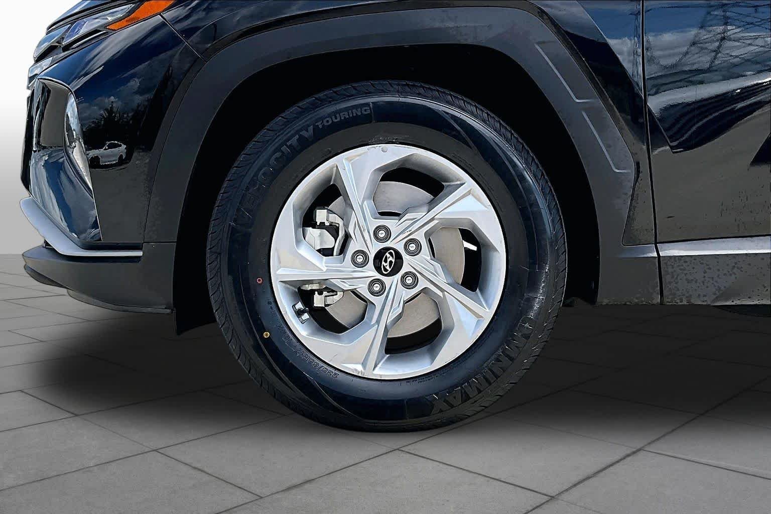 Used 2024 Black Pearl Hyundai SEL image 11