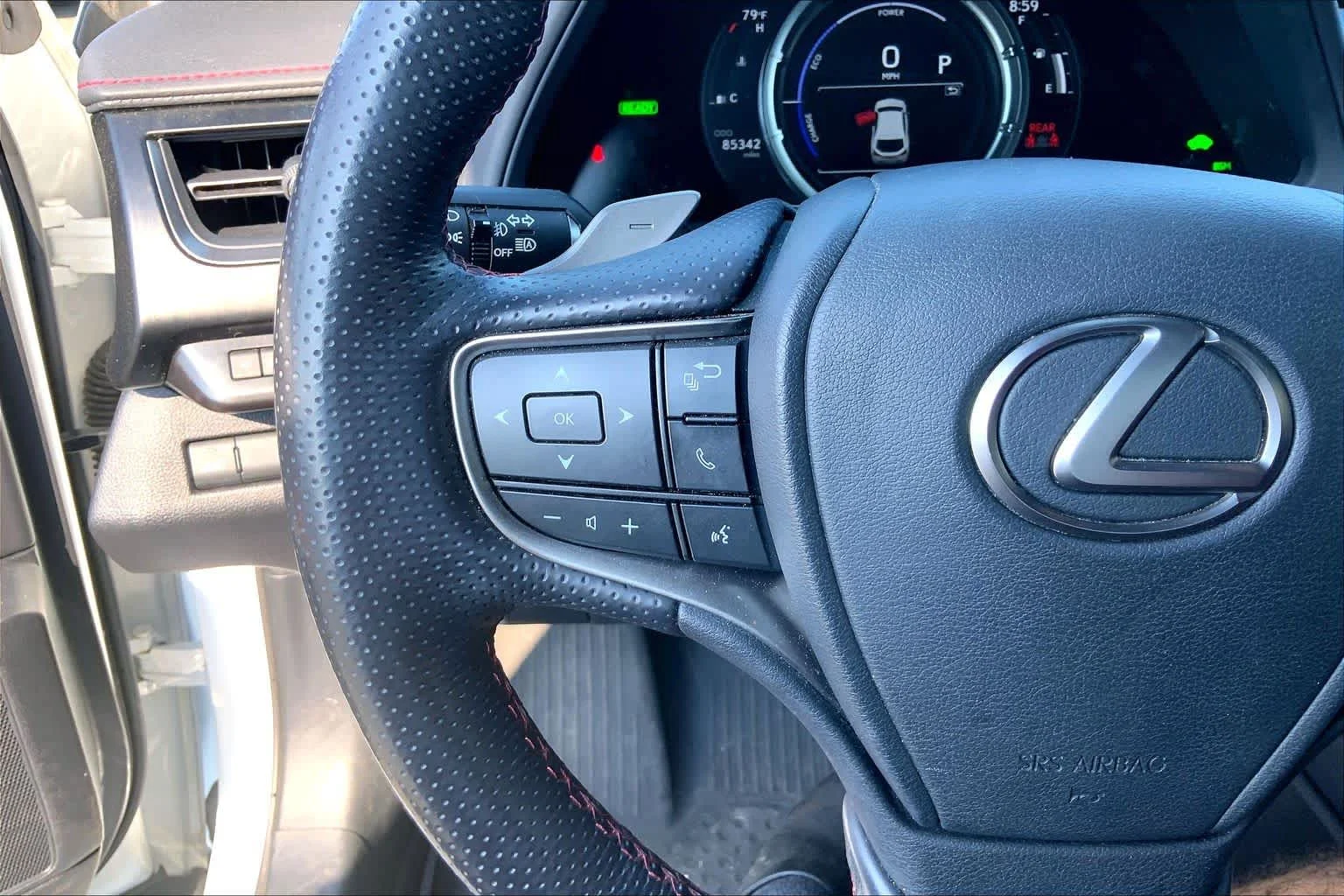 Used 2019 Ultra White Lexus F SPORT image 24