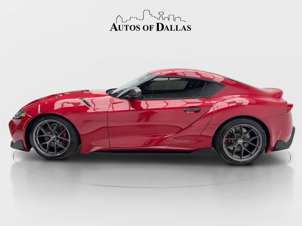 Used 2022 Red Toyota 3.0 image 6