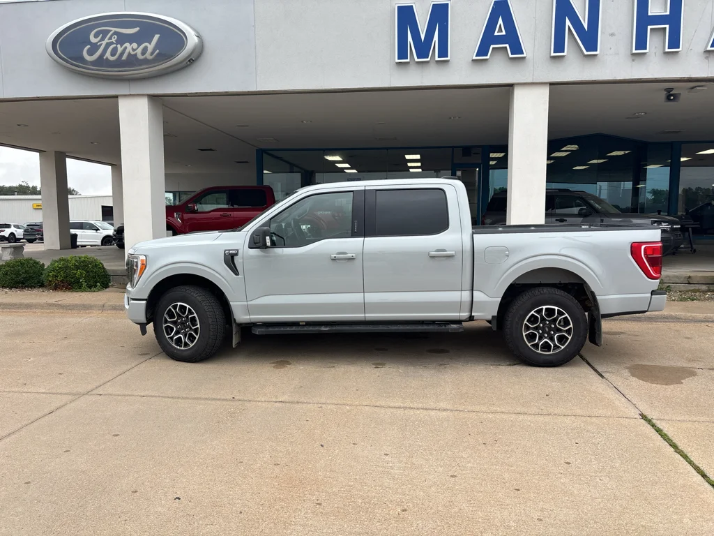 Used 2023 Avalanche Ford XLT image 12