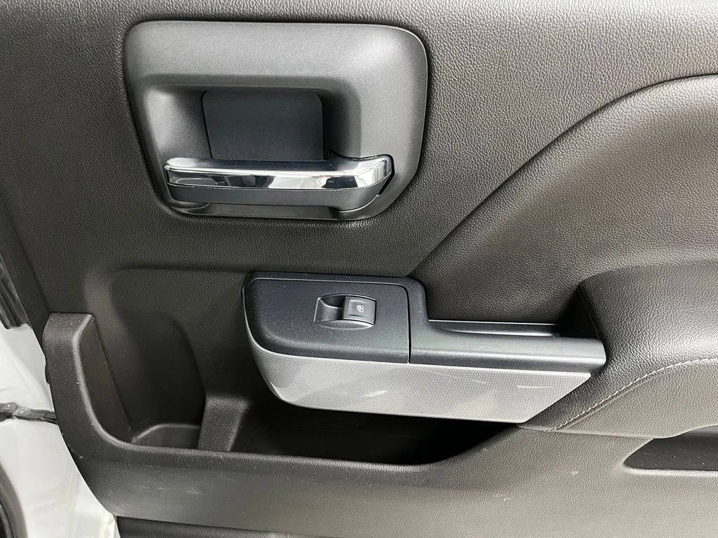Used 2018 White Chevrolet LTZ image 49